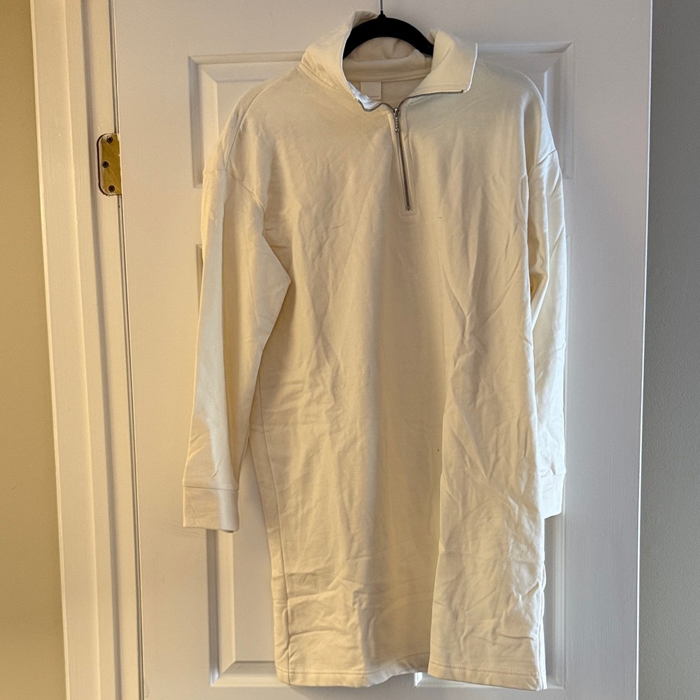 H&M Off-White Quarter-Zip Top